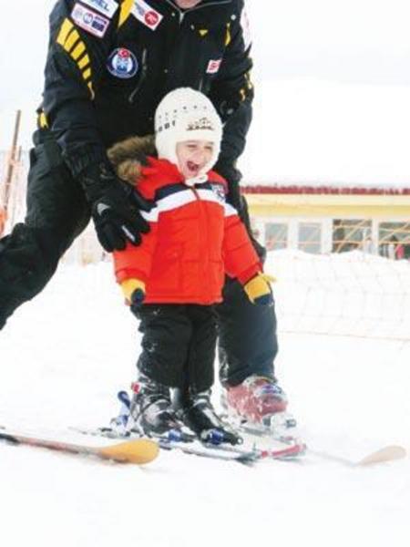 Gülben Ergen ve Mustafa Erdoğan'ın ilk çocukları Atlas...