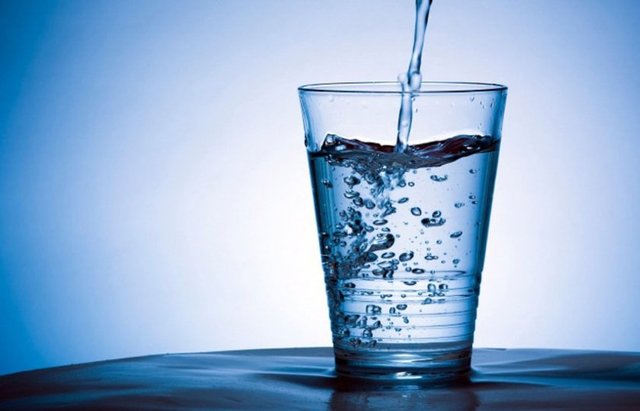 SU: Eğer en sevdiğiniz içecek su ise; bedeninize yalnızca canlılığı, sağlığı ve enerjiyi almak istersiniz.