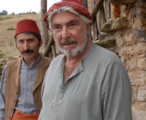 -  - İki sezon Elveda Rumeli'de rol aldı Özyağcılar.