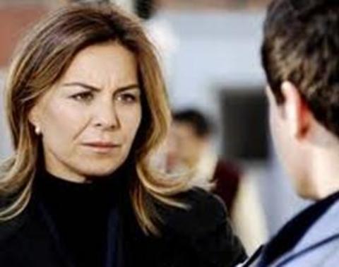 Filiz Taçbaş, şu sıralar Arka Sokaklar dizisiyle ekrana geliyor.