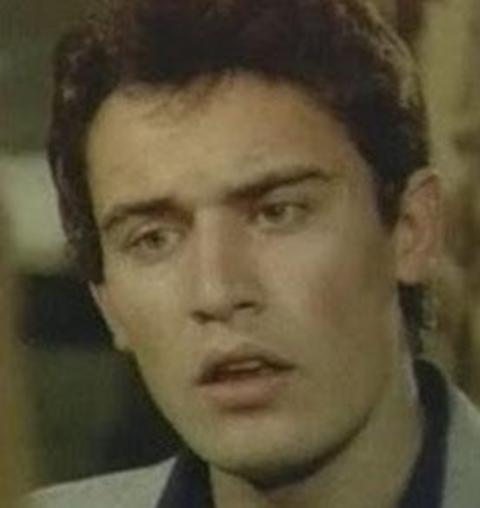 Eroy Özbal, 1980'li yıllarda sinemanın en yakışıklı kötü adamlarından biriydi.