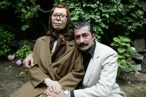 Çetinkaya'yı şu sıralar Öyle Bir Geçer Zaman ki'de izliyoruz.