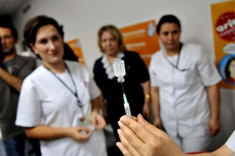 Hepatit A: 2 doz şeklinde yapılmalıdır.