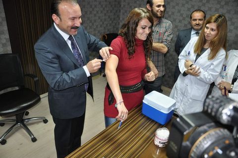 Tetanoz: Geçmişte kişinin bu hastalık için aşılanması normalse 10 yılda bir yapmak yeterli