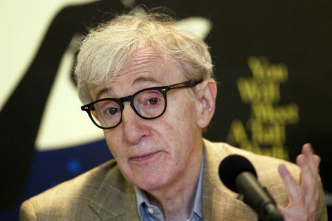 Ünlü yönetmen takıntısını esprili bir anlatımla şöyle dile getiriyor. "Ölmekten korkmuyorum. Sadece o gerçekleştiğinde ben orada olmak istemiyorum."