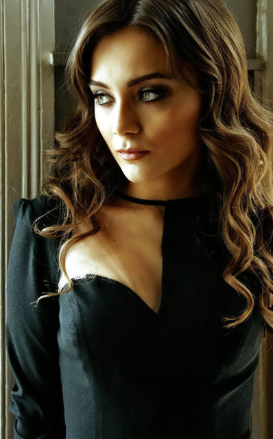 "Uçak kazalarıyla ilgili bir program var, onu izliyorum. Zaman zaman böyle takıldığım şeyler oluyor."