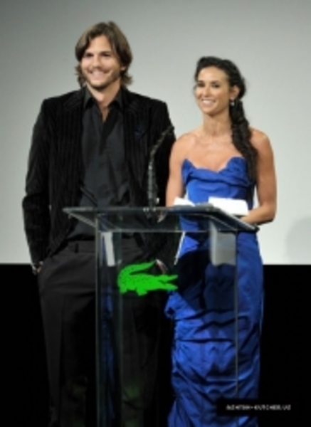 ASHTON KUTCHER - DEMI MOORE