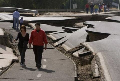 Şili Depremi - 27 Şubat 2010'da meydana gelen deprem 8.8 şiddetindeydi. -  -