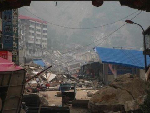 Sinchuan Depremi - 12 Mayıs 2008'de Çin'deki deprem 8.0 şiddetindeydi. -