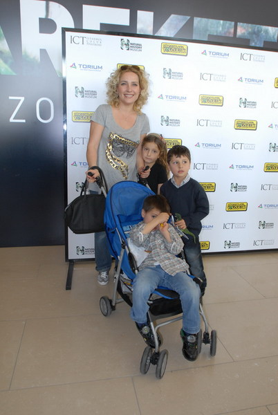 ALİ, ÖMER,DİLA, ZEYNEP KASIMOĞLU ÖZTURAN