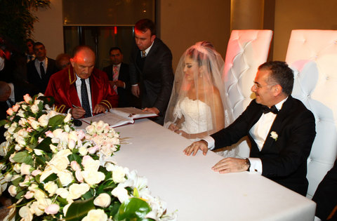 KADİR TOPBAŞ, FERYAL UYSAL, HAKAN VATAN