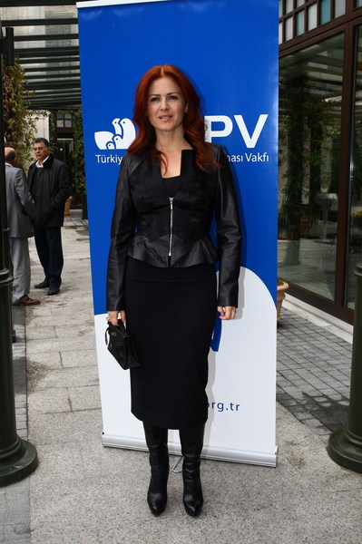 SUZAN TOPLUSOY