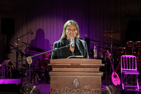 CAROLİNE KOÇ