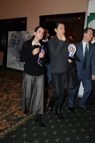 EDVINA ÖZYEĞİN