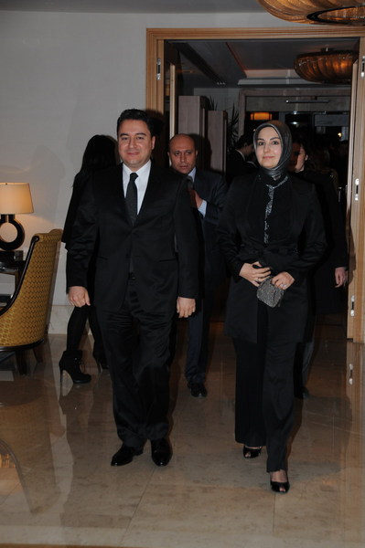 ALİ - ZEYNEP BABACAN