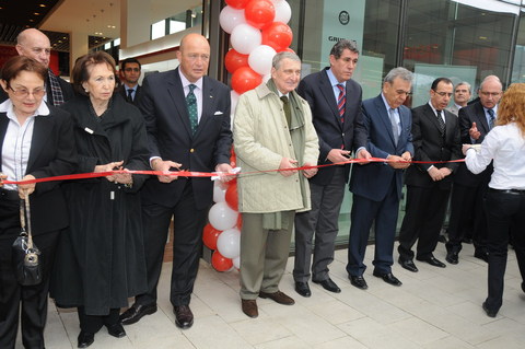 ARÇELİK AÇILIŞI... SEMAHAT ARSEL, MUSTAFA, RAHMİ KOÇ,MEHMET ALİ ÇALKAYA, AZİZ KOCAOĞLU