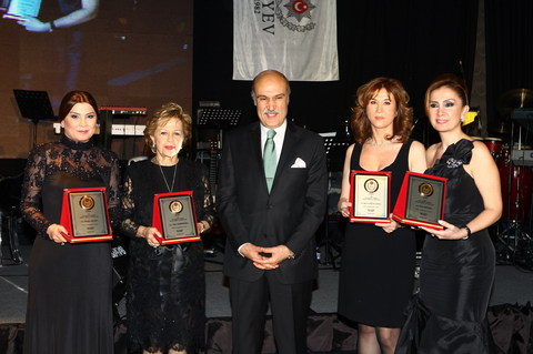 HÜLYA ÇOLAK, TÜLİN DEMİRÖREN, HÜSEYİN ÇAPKIN, MERAL ÖZEKİCİ, ESRA ÖZTÜRK