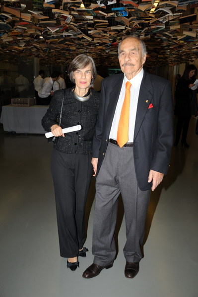 ANGELA - BURHAN DOĞANÇAY