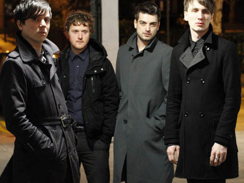 ** Peyote Canlı Sahne'de; 1 Nisan Cuma, saat 21.00'de, Post / Hedonutopia, 2 Nisan Cumartesi ise Lost In Bazaar / Tampon. Tel: (212 251 43 98) - ** Dogzstar'da; 1Nisan Cuma, Punk – Reggae Partisi,  2 Nisan Cumartesi, ise Londra'nın yeni gözde gruplarından indie-elektro icracıları Detachments. Tel: (212 244 91 47)