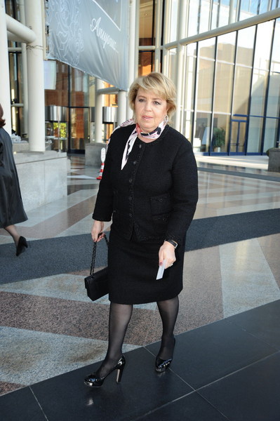 JALE ÖZTARHAN