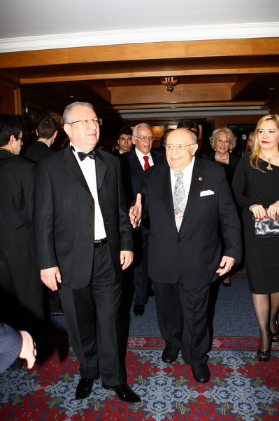 AKKAN SUVER, SÜLEYMAN DEMİREL