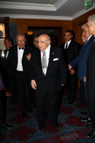SÜLEYMAN DEMİREL