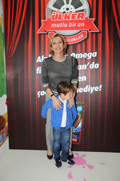 REVNA DEMİRÖREN