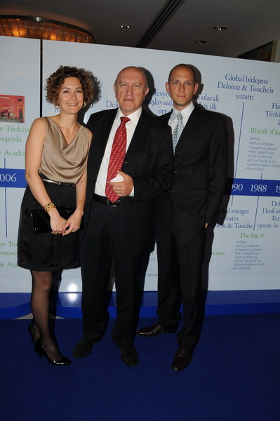 DEFNE, BÜLENT, TOLGA AKARCALI 
