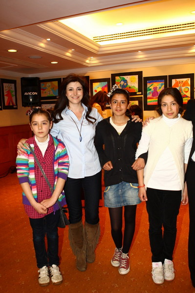 BERNA CEYLAN VE ÇOCUKLAR
