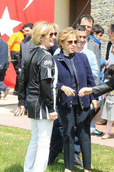 REVNA DEMİRÖREN