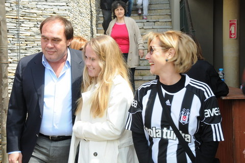 YILDIRIM, YELDA, REVNA DEMİRÖREN