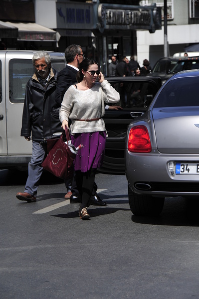 AYŞE KUCUROĞLU