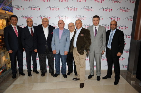 İŞ ADAMLARI TOPLU