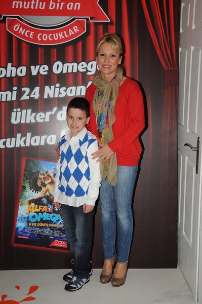 SELEN KEÇELİ