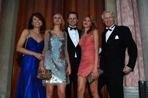 CONTESS MARIE, CONTESS VIKTORIA CHARLES CONTESS SARAH CONT ANTON VON FABER CASTELL 