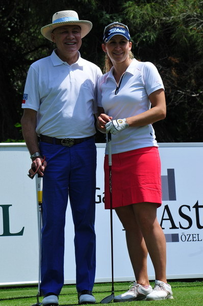 BÜLENT GÖKTUNA,ZUZANA KAMASOVA 
