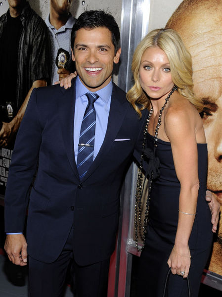 MARK CONSUELOS - KELLY RİPA