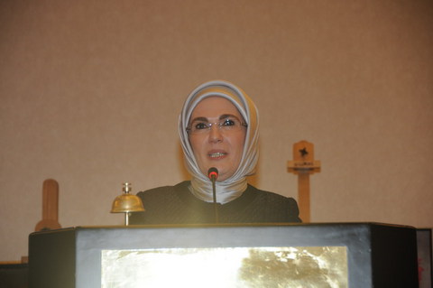 EMİNE ERDOĞAN 
