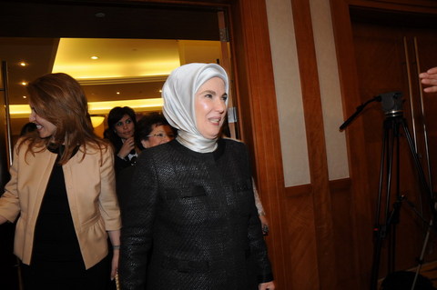 EMİNE ERDOĞAN 
