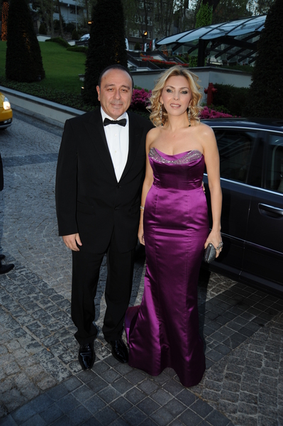 ÖMER - ARZU SABANCI