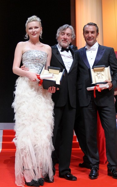 KIRSTEN DUNST, ROBERT DE NIRO, JEAN DUJARDIN - 