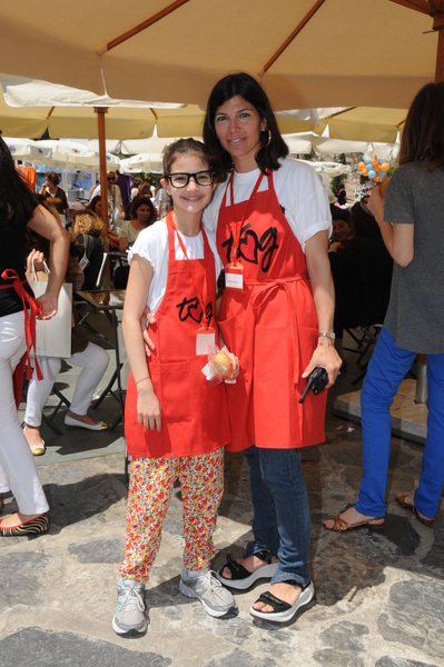 MiNA, ZEYNEP ÜSTÜNEL