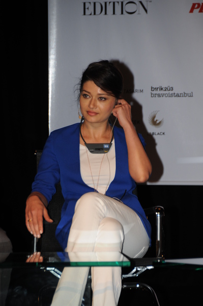 NURGÜL YEŞİLÇAY 