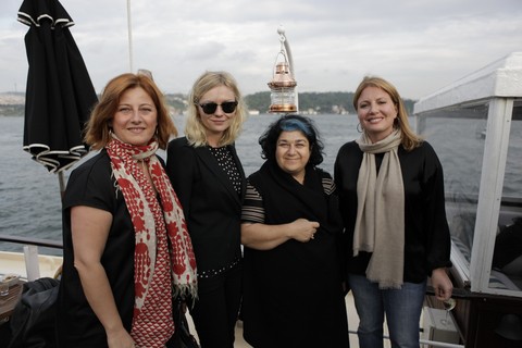BANU YENTÜR, KIRSTEN DUNST, SERRA YILMAZ, CAROLINE KOÇ