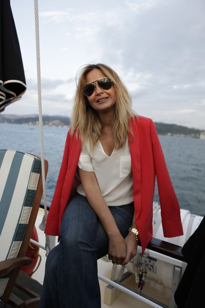 DEMET MÜFTÜOĞLU EŞELİ