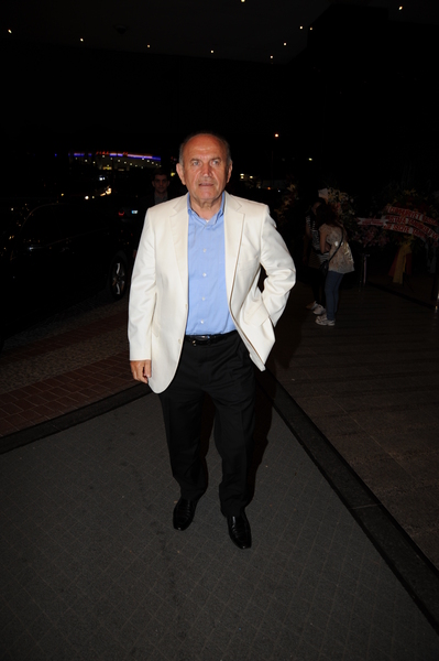KADİR TOPBAŞ