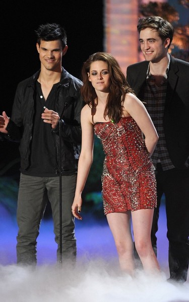 TAYLOR LAUTNER, ROBERT PATTINSON, KRISTEN STEWART