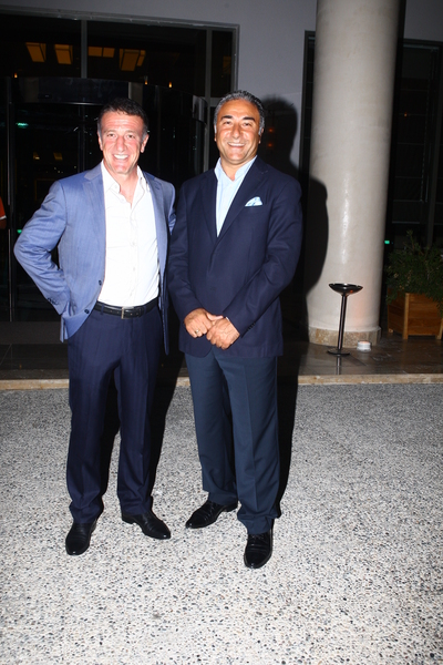 AHMET AĞAOĞLU, CAHİT ŞAHİN