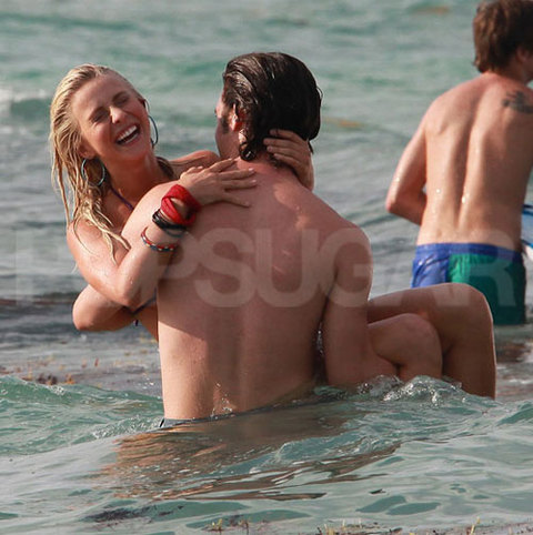 JULIANNE HOUGH - 
