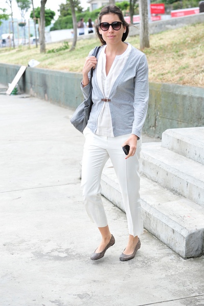 AYŞE ÇAVUŞOĞLU